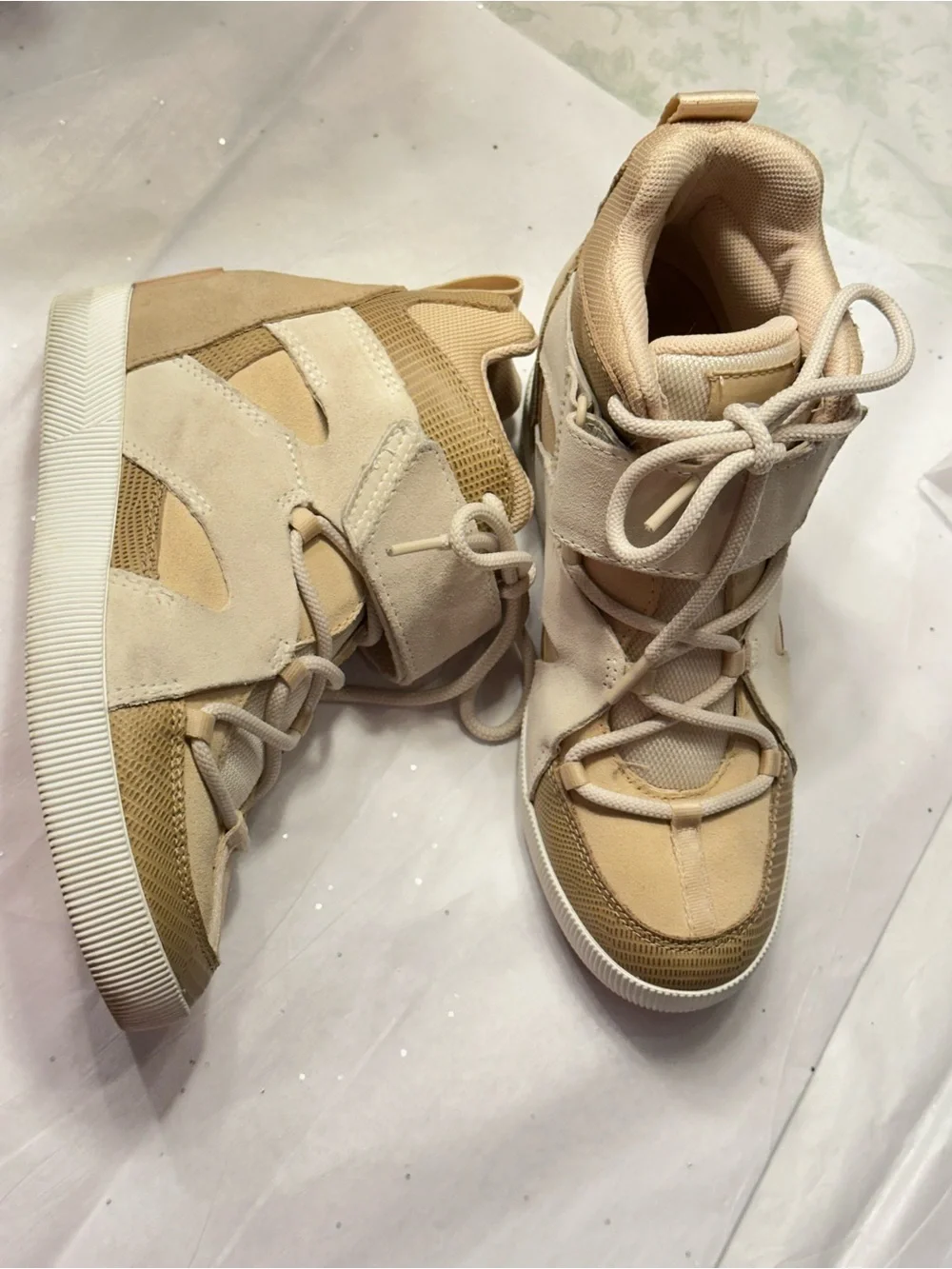 Sorel Women's Out 'N About Sport Wedge size 8,5